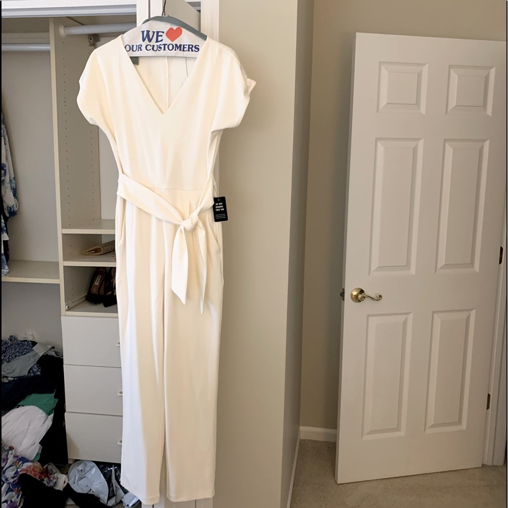 Express off white jumpsuit xs nwt